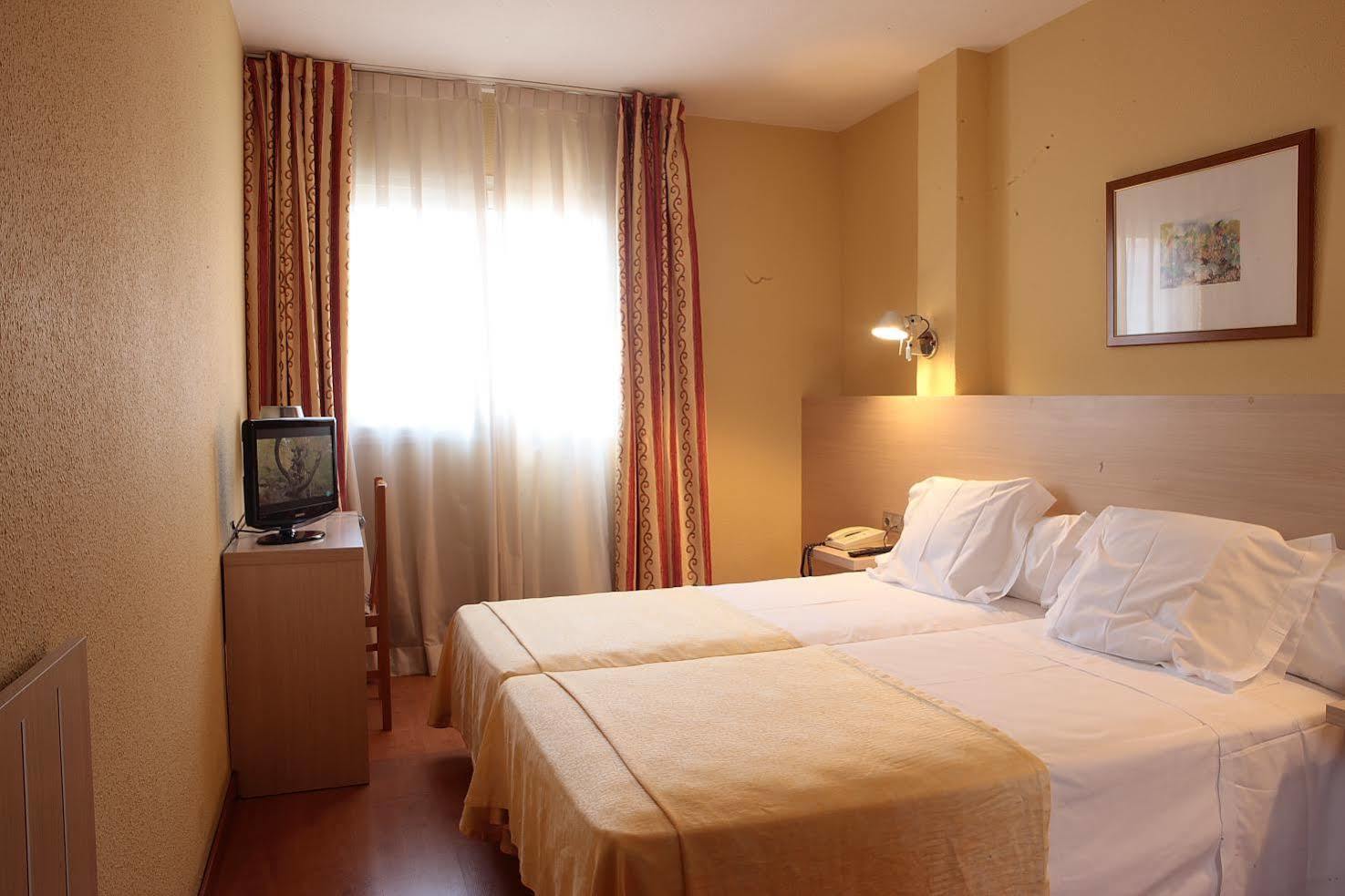 Hotel בורלאדה מראה חיצוני תמונה