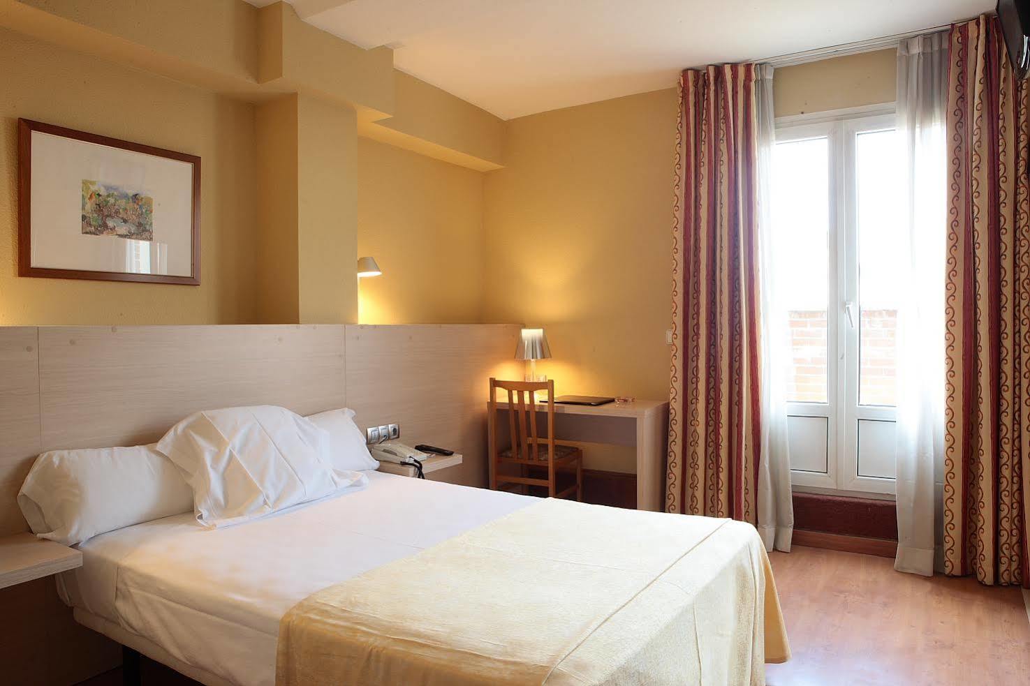 Hotel בורלאדה מראה חיצוני תמונה